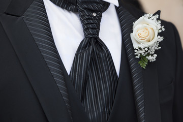 groom suit