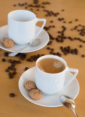 Espresso mit Amerettini