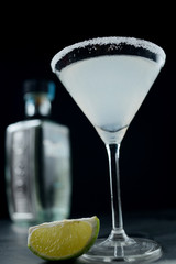 Margarita cocktail en contre-plongée