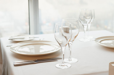 Table arrangement in an expensive restaurant