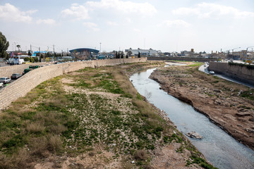 Fototapeta premium River in city Shiraz