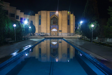 Pool and a building in center of Isfahan