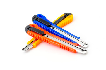 Isolated knife cutter