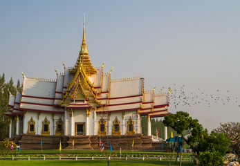 Naklejka premium Beautiful buddhist temple