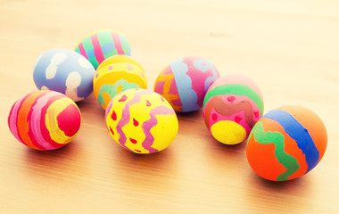 Children drawing easter egg