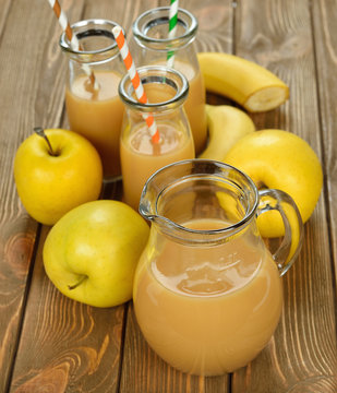 Smoothie of banana and apple