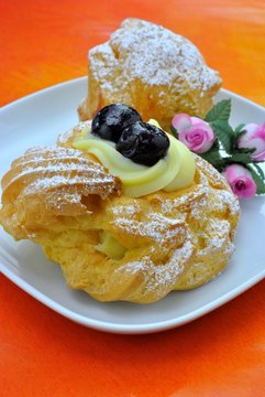 Bign&egrave; alla crema - Bign&egrave; di San Giuseppe