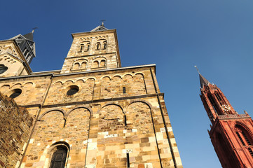 Kirchtürme in Maastricht
