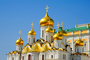 Fototapeta na wymiar La place des cathédrales au Kremlin