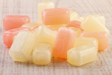 Old fashioned sweets (sugar-dusted pear drops)