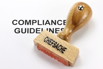 Stempel CHEFSACHE auf Compliance Guidelines