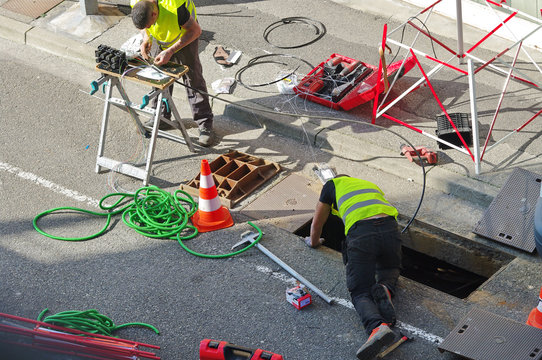 Fototapeta branchement de la fibre optiques