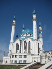 Fototapeta na wymiar mosque in kazan kremlin, russia
