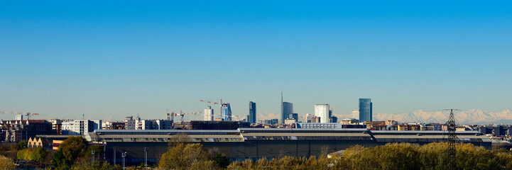 Fototapeta na wymiar nowy Milan skyline