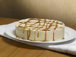 caramel chocolate cake