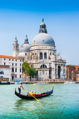 Gondola on Canal Grande with Santa Maria della Salute, Venice - obrazy, fototapety, plakaty