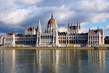 Fototapeta premium Parliament building in Budapest, Hungary