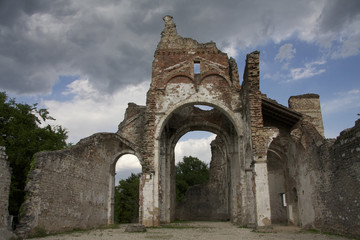 Fototapeta na wymiar Abbey Ruiny Nervesa