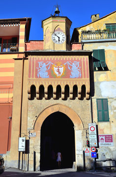 glimpse in Finalborgo, Savona, Italy