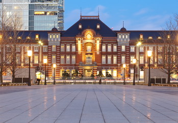 tokyo train station building light up at twilight