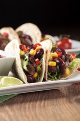 taco with beef and vegetables