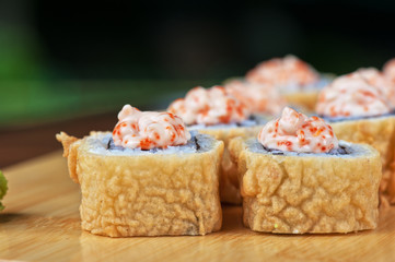cream cheese and tobico sushi roll