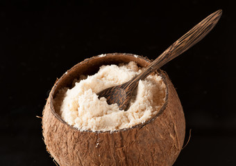 Coconut flour Gluten-Free and  bowl of coconut