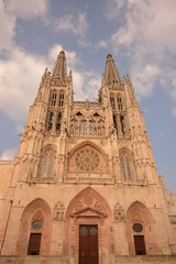 Fototapeta na wymiar Wspaniały budynek gotyckiej katedry w Burgos (Hiszpania)