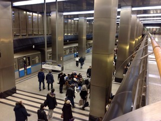 московское метро, открытие дверей поезда