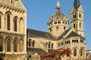 Fototapeta premium Liebfrauenkirche Munsterkerk in Roermond