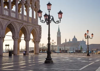 Foto op Canvas Venetië - Dogenpaleis en het San Marcoplein in de ochtend © Renáta Sedmáková