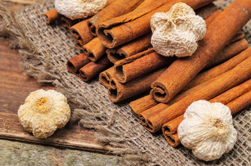 Cinnamon and foamy white flowers