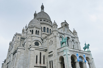 Fototapeta na wymiar Sacre Coeur church at Paris