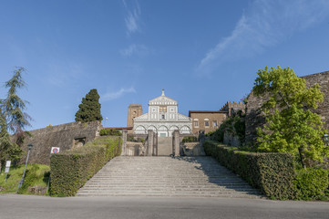 Fototapeta na wymiar San Miniato al Monte basilica in Florence, Italy.