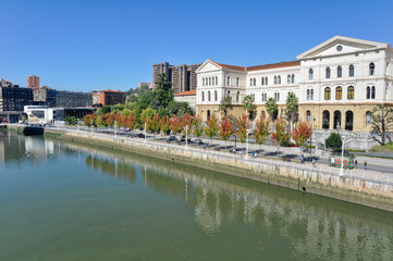 Obraz premium Universidad de Deusto, Bilbao (España)