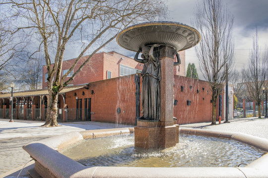 Skidmore Fountain at Ankeny Square