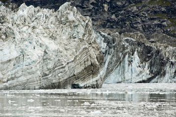 Fototapeta na wymiar Alaska - Johns Hopkins lodowiec