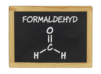 chemische Strukturformel von Formaldehyd auf einer Schiefertafel