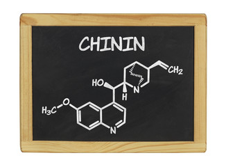 chemische Strukturformel von Chinin auf einer Schiefertafel