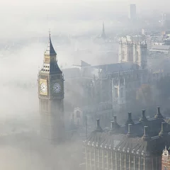 Papier Peint photo Lavable Londres Un épais brouillard s& 39 abat sur Londres