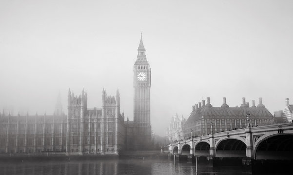 Palace of Westminster in fog