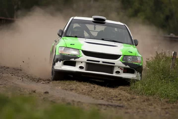 Afwasbaar Fotobehang Motorsport Rallyauto in actie - Mitsubishi EVO