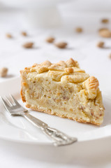 pie patterned in the form of flowers