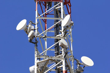 Telecommunications tower
