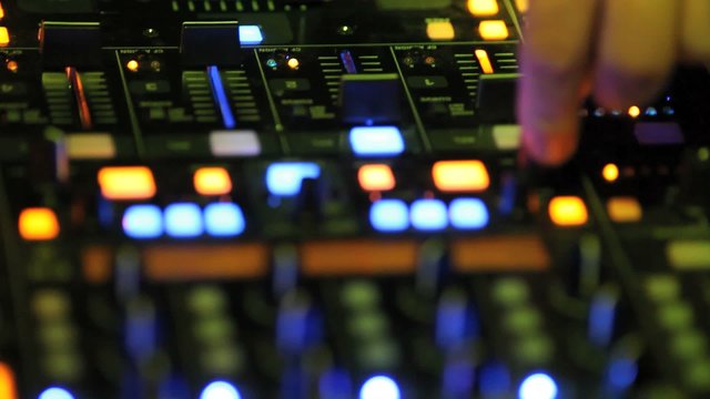 dj music mixer console