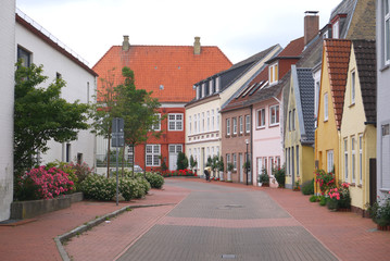 Fototapeta na wymiar Straße in Schleswig-Holstein
