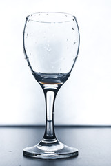 Obraz premium Empty wine glass
