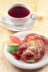 Bun and cup of tea