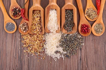 Crédence de cuisine en verre imprimé Herbes raw cereals, herbs and spices