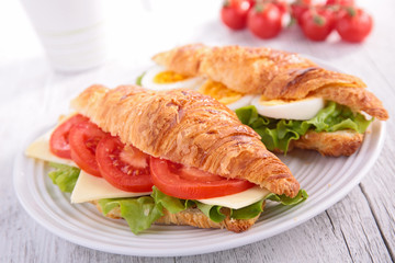sandwich croissant
